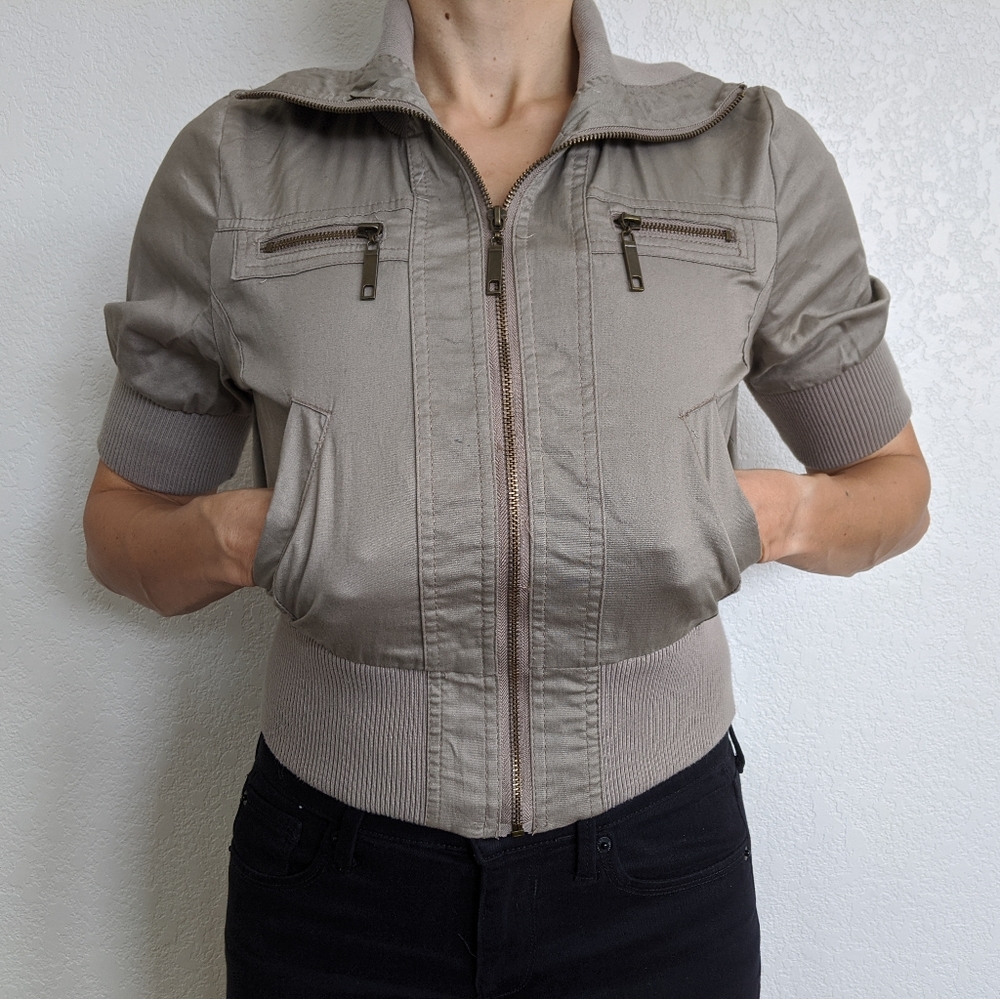 Full Tilt Zip Up Short Sleeve Jacket (Large)